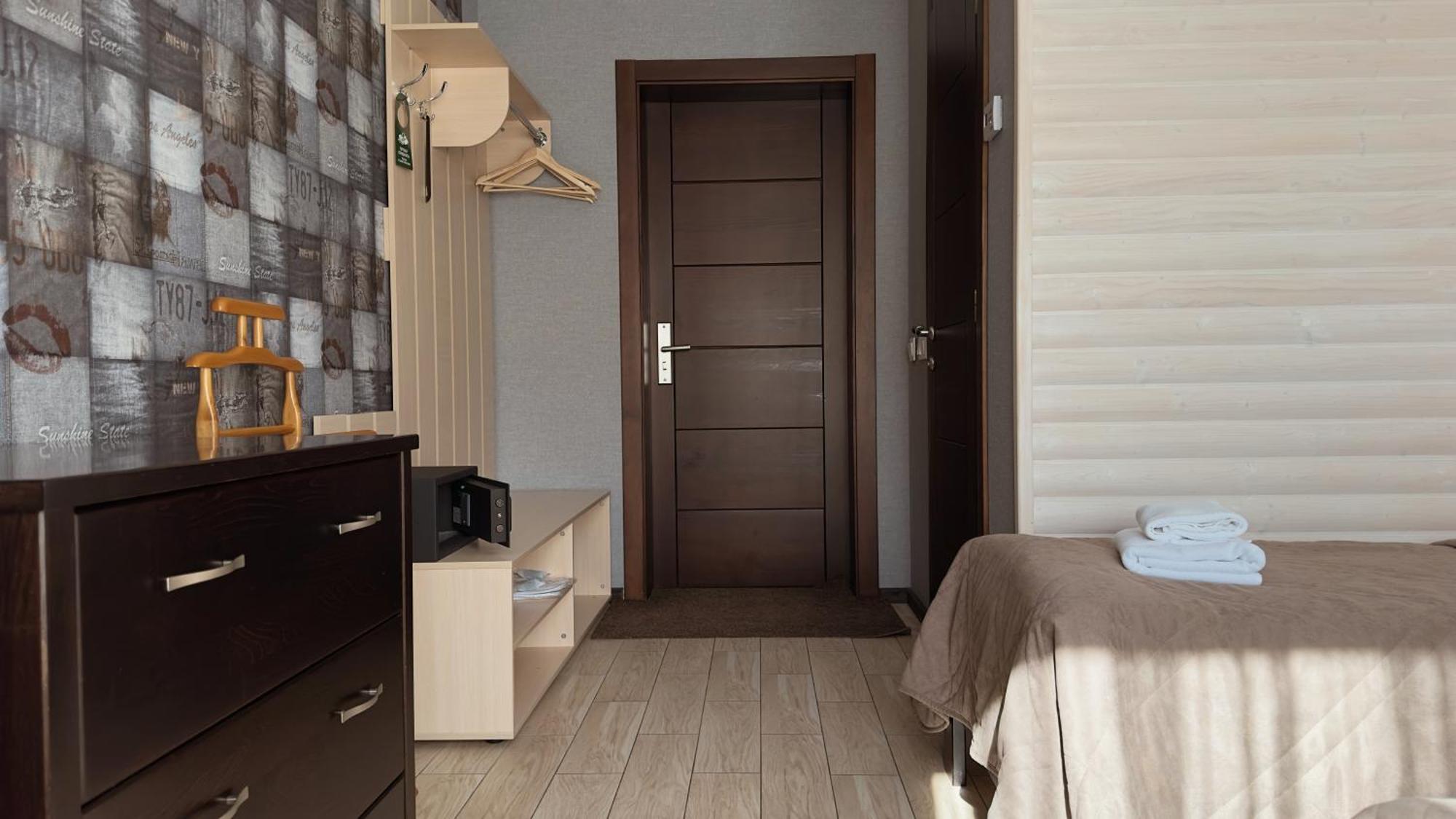 Zaporizʹka Sich Hotel Bukowel